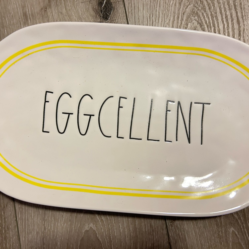 EGGCELLENT platter Rae Dunn